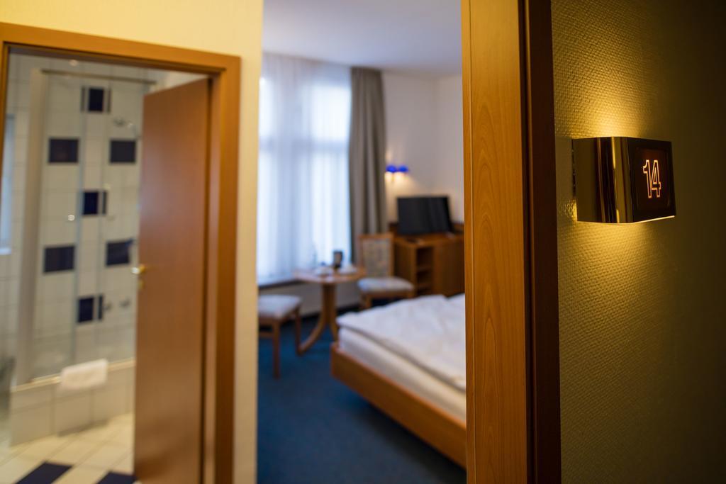Parkhotel Tillmanns Eltville am Rhein Esterno foto